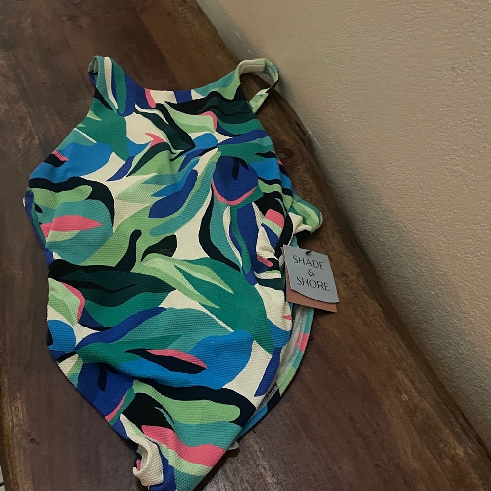 ❌SOLD❌ Tropical High Neck Print One-Piece Swimsuit by Shade & Shore - Picture 2 of 5
